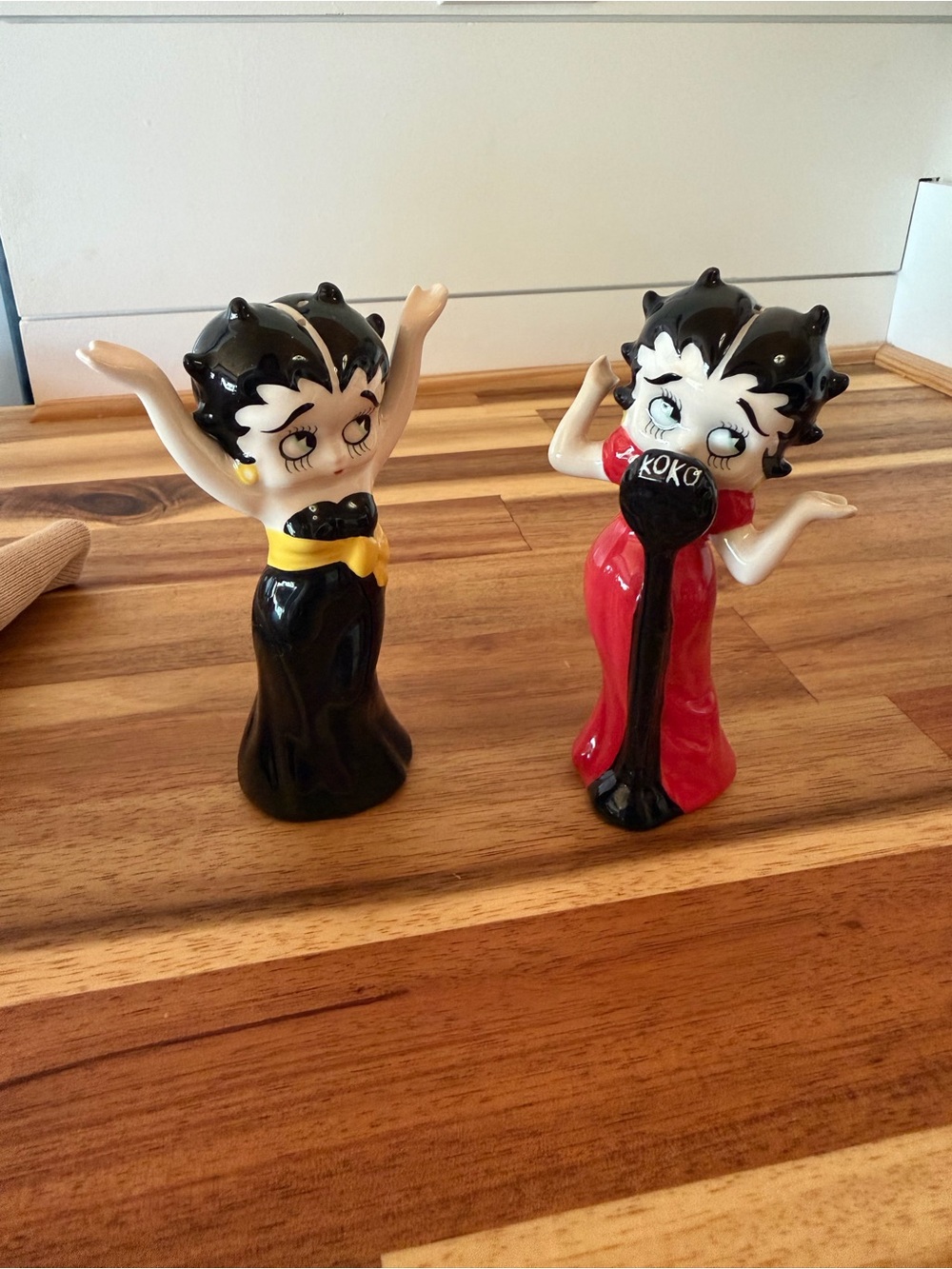 Betty Boop "Koko" Singing Salt and Pepper Shakers Set